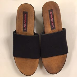 LEXEES SLIP ON
